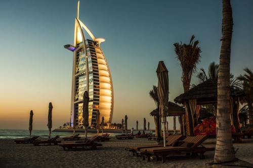 迪拜皇家奢华阿联酋帆船酒店6日游